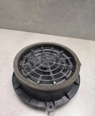 Audi A6 S6 C7 4G Rear door speaker 4G1035411