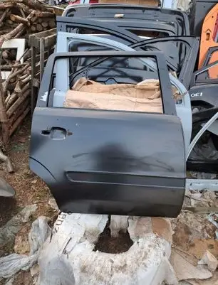 Opel Zafira B Rear door 13203016