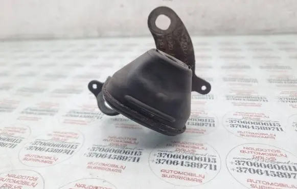 Volkswagen Touareg I Muffler mount bracket/holder 7L0253144A 7L6253144A