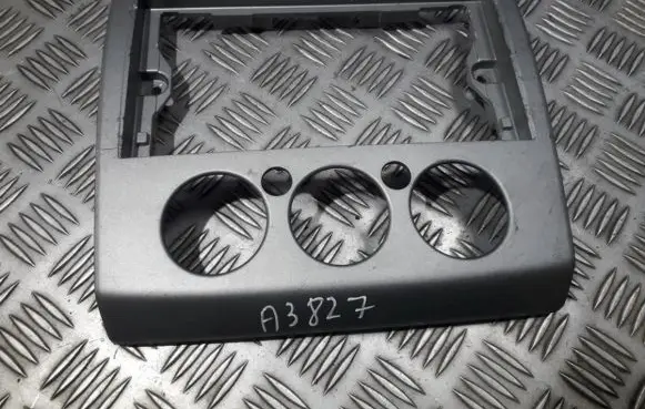 Ford Focus Other interior part 4m5118522aew 4m51-18522-aew