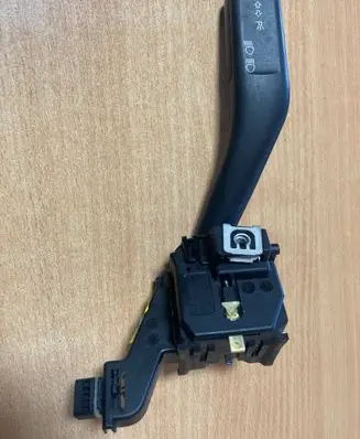 Skoda Octavia Mk2 (1Z) Indicator stalk 1K0953513 01103500 10350061776161