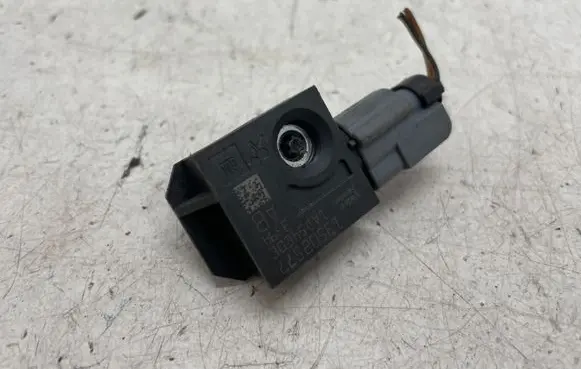 Opel Zafira C Airbag deployment crash/impact sensor 13502577