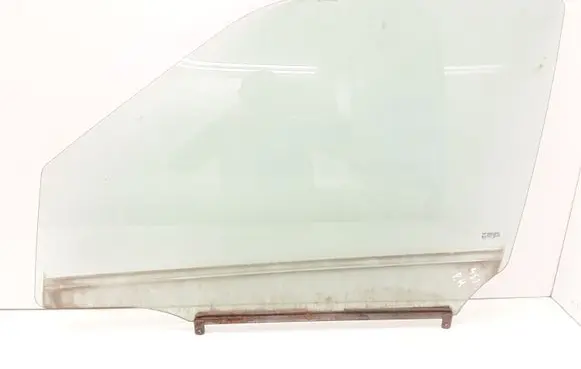 Suzuki Swift I Front door window glass four-door 43R00351 DOT618 M321