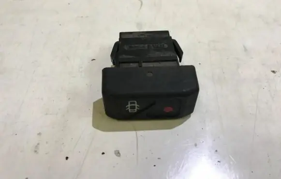 Renault Clio I Central locking switch button 1198