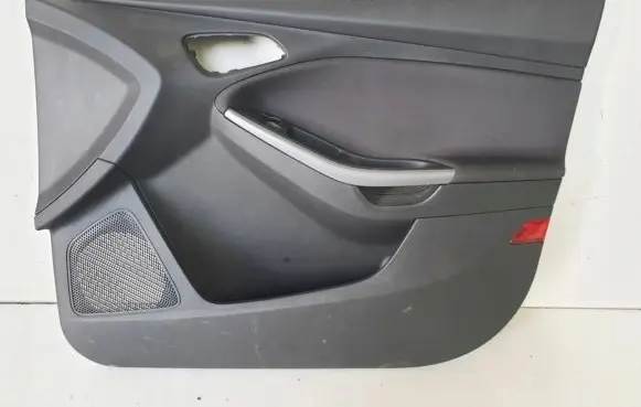 Ford Focus Front door card panel trim