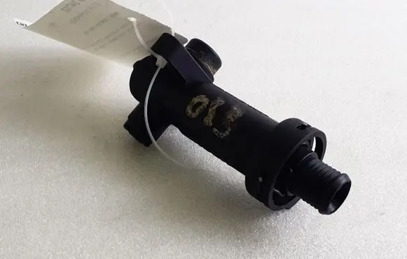 BMW 3 E90 E91 EGR thermostat 7787870