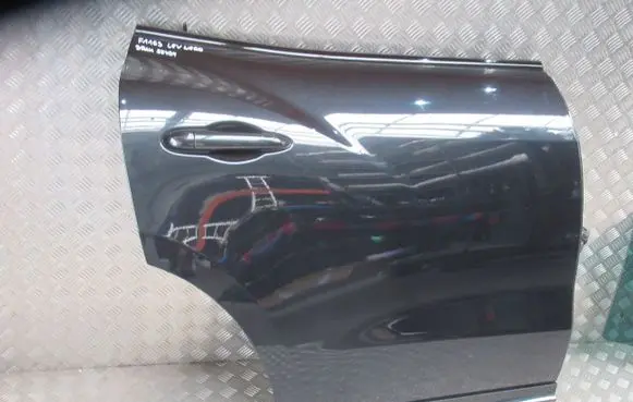 Maserati Levante Front door HP29052AKARJED