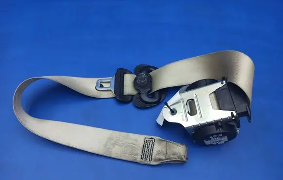 BMW 6 E63 E64 Front seatbelt 602321000C