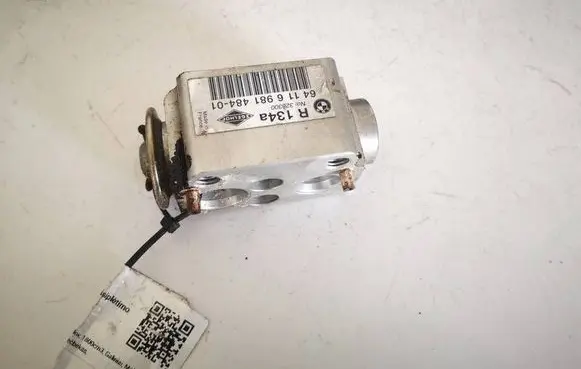 BMW 3 E90 E91 Air conditioning (A/C) expansion valve 64116981484 6411698148401