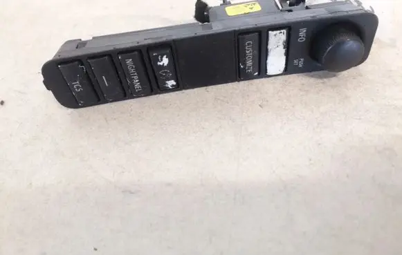 Traction control (ASR) switch
