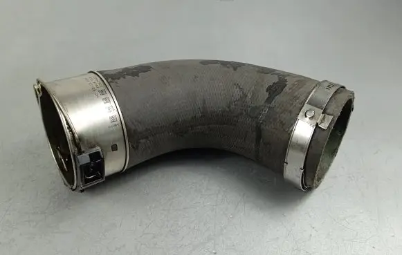 Jaguar F-Pace Intercooler hose/pipe