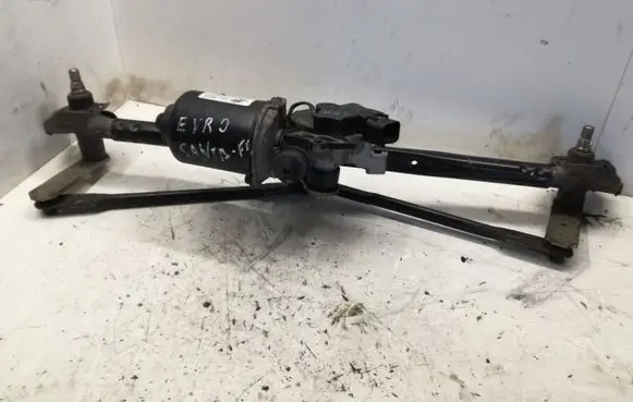 Hyundai Santa Fe Wiper motor 981102B000