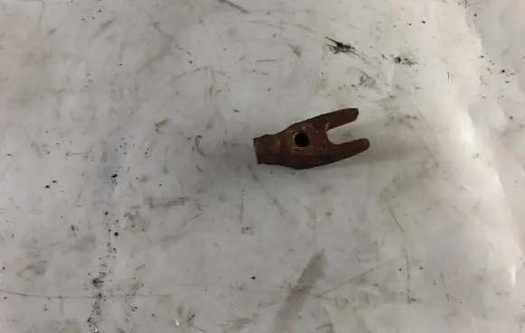 Chrysler Grand Voyager V Fuel Injector clamp holder