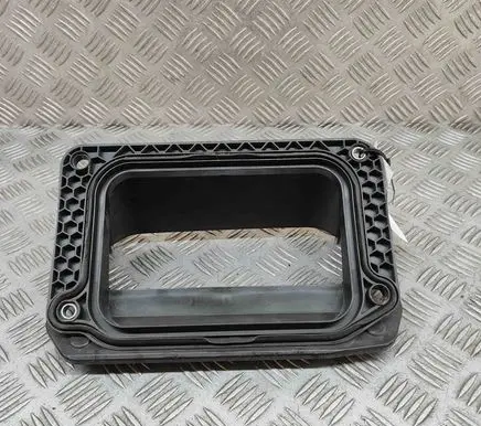 Audi Q7 4M Air intake duct part 4M1815237