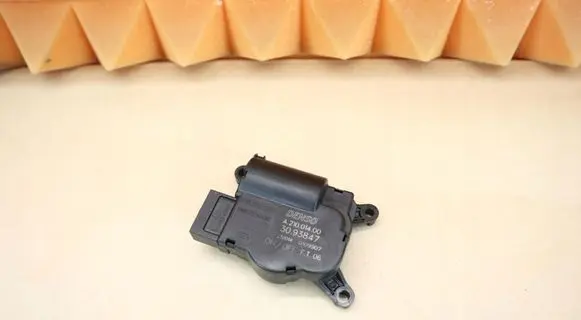 Mercedes-Benz Citan W415 Air flap motor/actuator A21001400