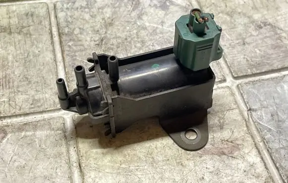 Ford Focus Turbo solenoid valve