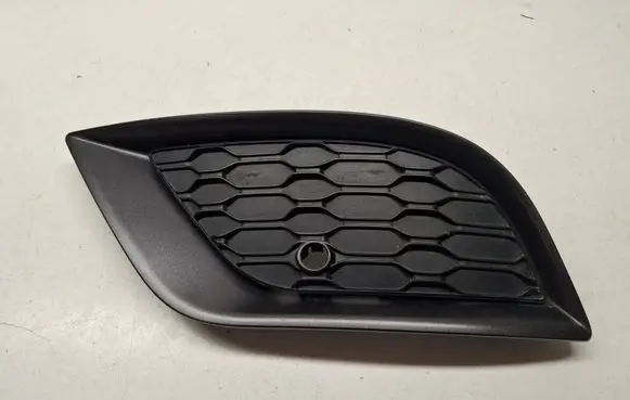 Jeep Grand Cherokee Front bumper lower grill 68258569AA