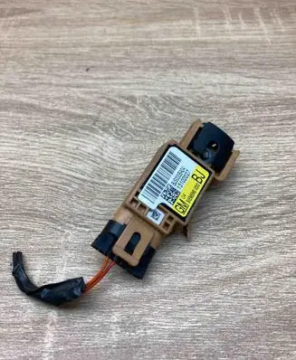 Opel Signum Airbag deployment crash/impact sensor 13102027