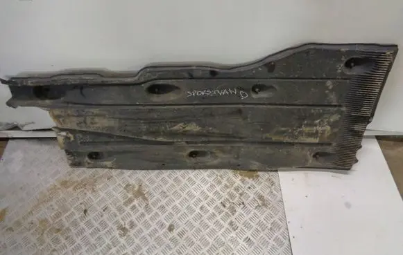 Volkswagen Golf Sportsvan Side bottom protection 5Q0825202S