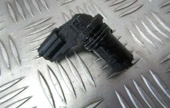 Ford Mondeo Mk III Camshaft position sensor 1S7F12K073AD 1S7F-12K073-AD