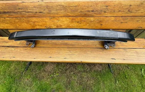 Volkswagen Polo IV 9N3 Front bumper cross member 6Q0807111 6Q0806642A