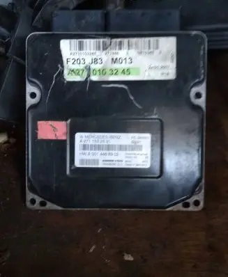 Mercedes-Benz C W203 Engine control unit/module A2711532591 A0014466902 A270103245