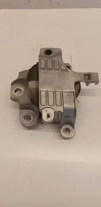 Volvo XC40 Engine mount vacuum valve 32139920
