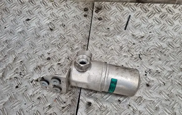 Audi A2 Air conditioning (A/C) air dryer 8Z0820193B