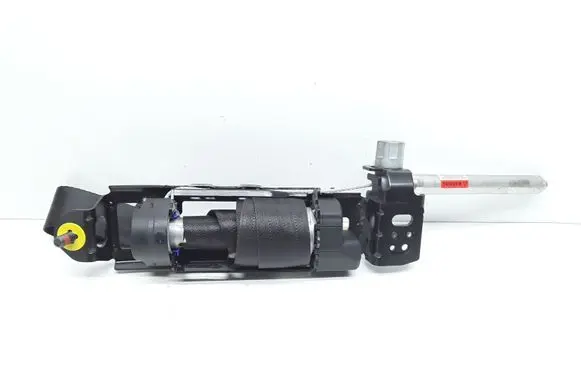 Volvo V50 Front seatbelt 8639692