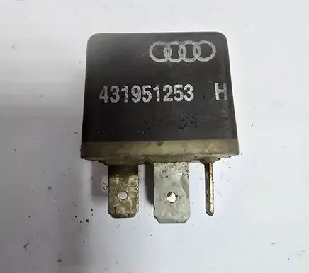 Audi A4 S4 B7 8E 8H Other relay 431951253h