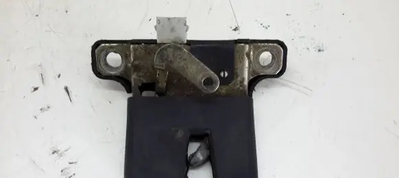 Audi A4 S4 B5 8D Tailgate/trunk/boot lock/catch/latch