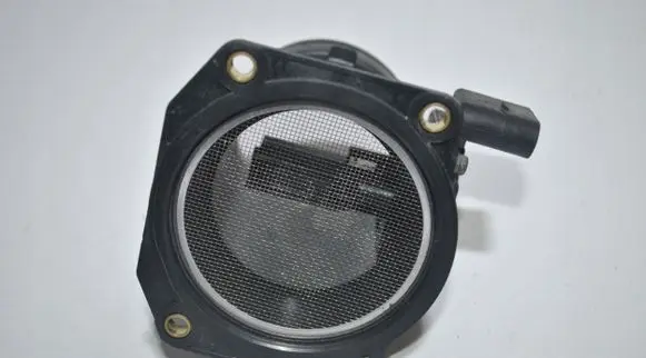 Volkswagen Golf IV Mass air flow meter 06A806461B