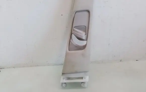 Toyota Corolla Verso E121 (B) pillar trim (top) 624110F010