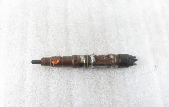 Fuel injector