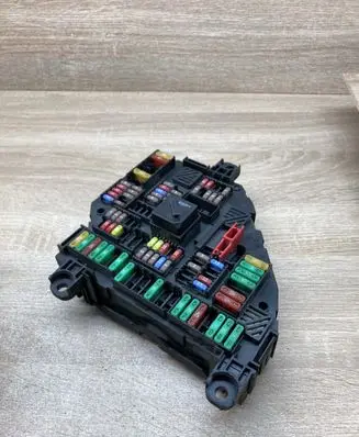 BMW 5 F10 F11 Fuse module 9264923