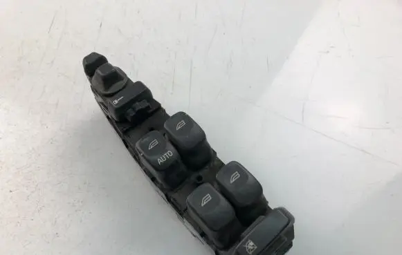 Volvo S40, V40 Electric window control switch 30638694