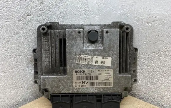 Peugeot 206 Engine control unit/module 9646559980 9644157380 0281010707