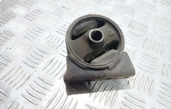 Jeep Patriot Engine mount bracket 05105577AB