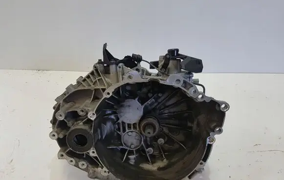 Volvo V40 Manual 5 speed gearbox GU1R7002FEA