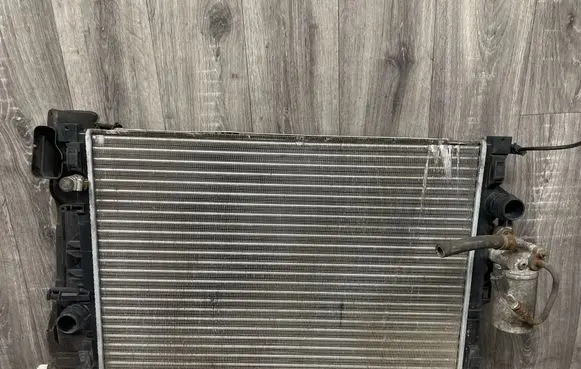 Volvo XC60 Coolant radiator 8G9119710AC