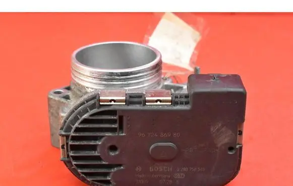 Peugeot 301 Throttle body valve 9672486980