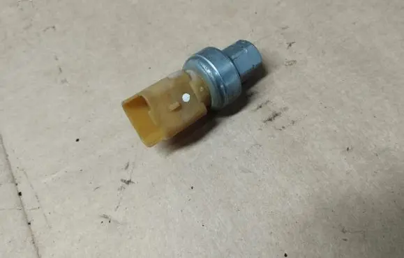 Air conditioning (A/C) pressure sensor