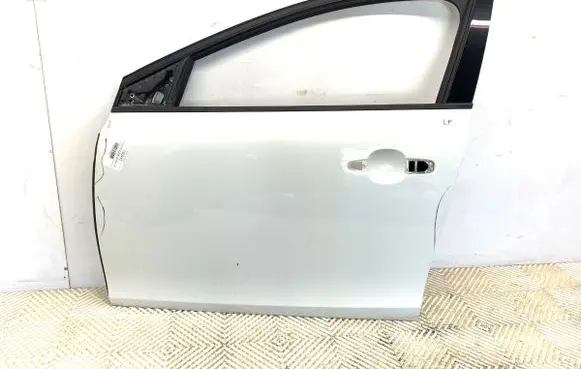 Volvo V40 Front door