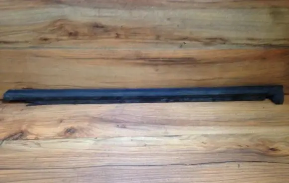 Audi A6 S6 C4 4A Front door glass trim molding 4a0837477