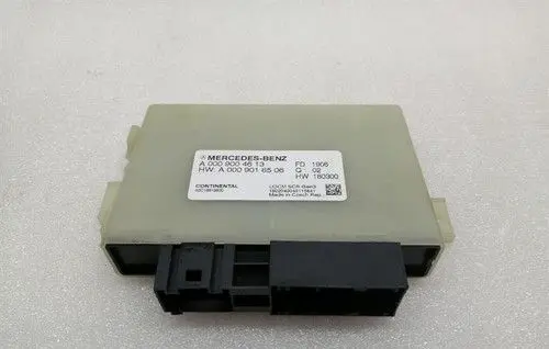 Mercedes-Benz S W222 Reducing agents exhaust control unit A0009004613