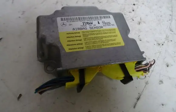 Mercedes-Benz B W245 Airbag control unit/module A1698207826