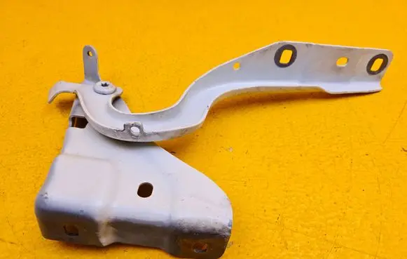 Mercedes-Benz B W246 W242 Engine bonnet/hood hinges A2468800328