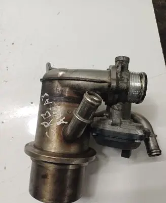 Audi A3 S3 8V EGR valve cooler 04L131512D 04L131501C