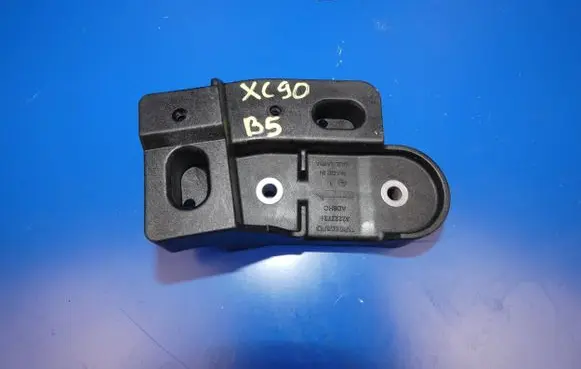 Volvo XC90 Radiator support slam panel bracket 32222721 AD6HC