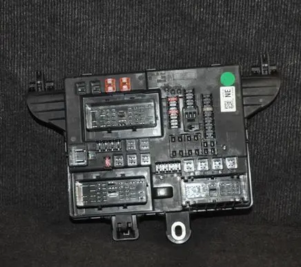 Opel Insignia A Fuse box set 54494996913277321
